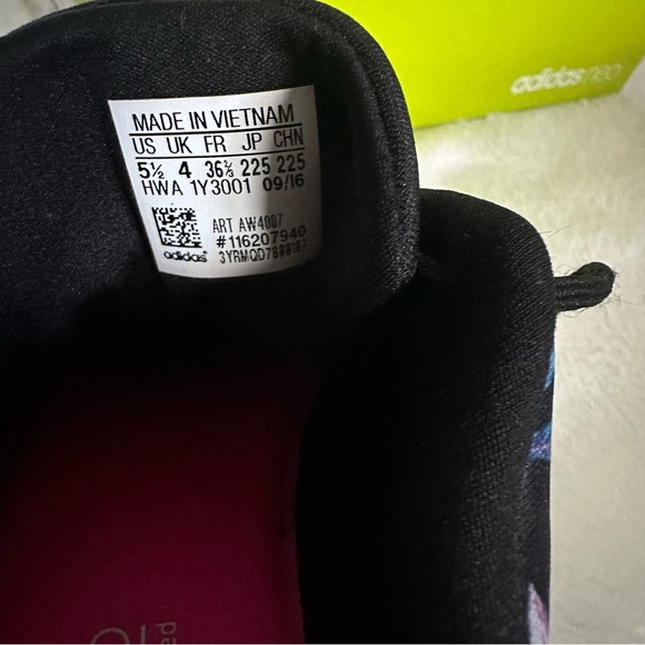 Adidas cloud-foam QT Racer size 5.5 - Picture 8 of 9